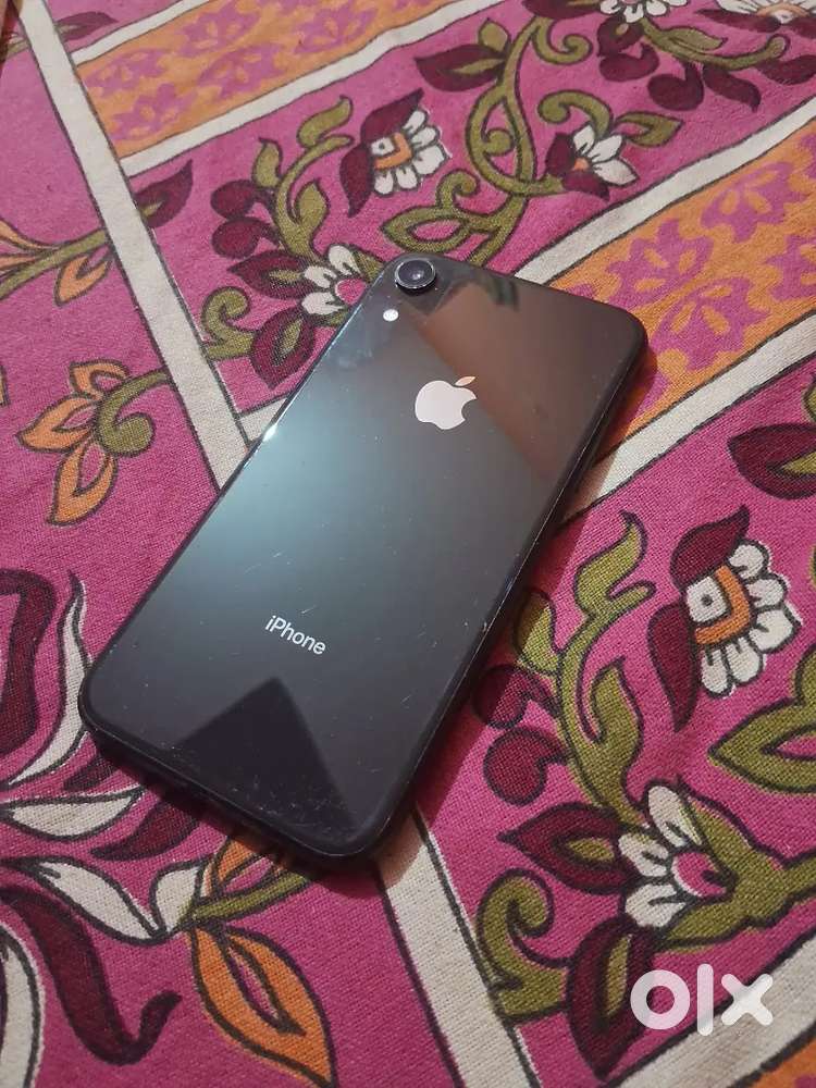 iPhone xr 128gb 4gb