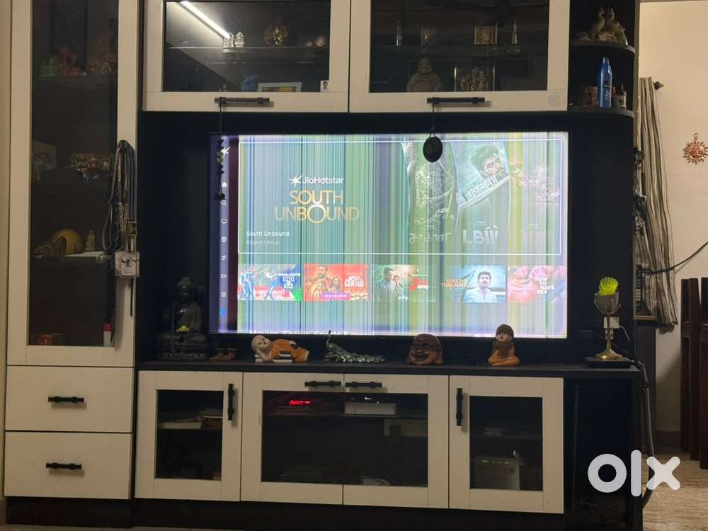 Xiomi 65 inch led tv with display issue