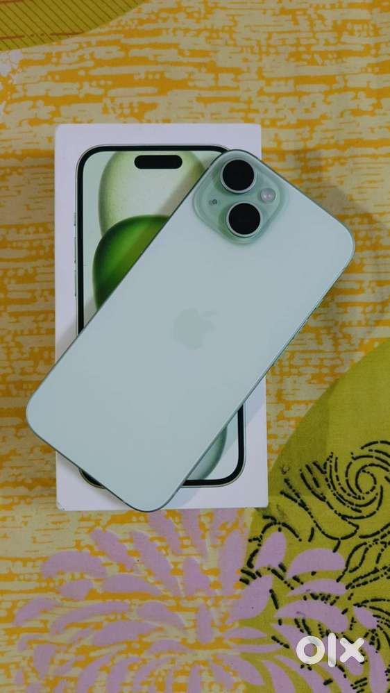Iphone 15 / 128GB / Green
