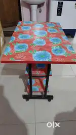 Computer table for sale 6 month