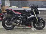 Triumph Street Triple 675 2015 model