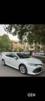 Toyota Camry, 2020, Petrol