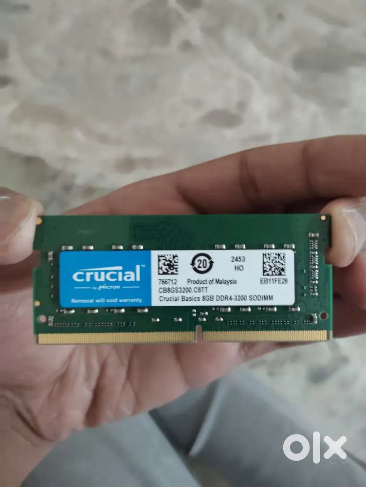 8gb ddr4 ram (Brand Crucial)
