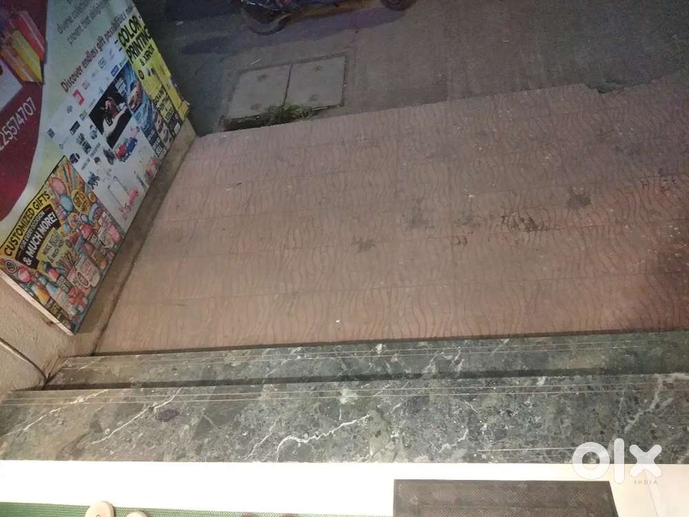 Space for small food joint