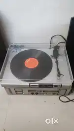 Akai record player fully automatic.original cartridge fixed rate