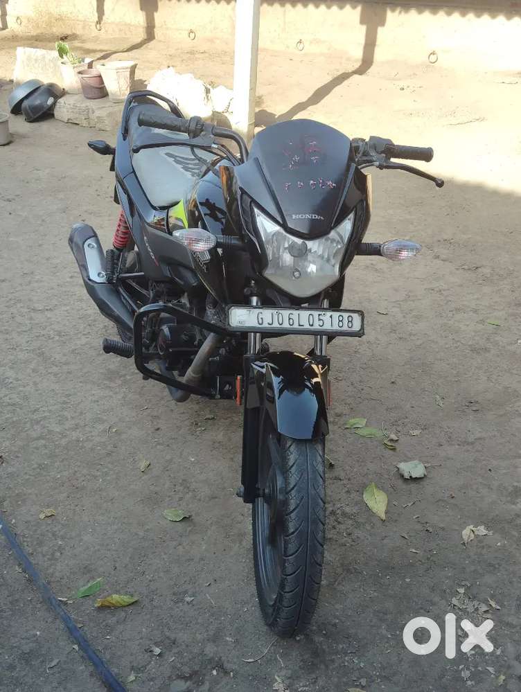 Honda livo...best condition ma chhe...