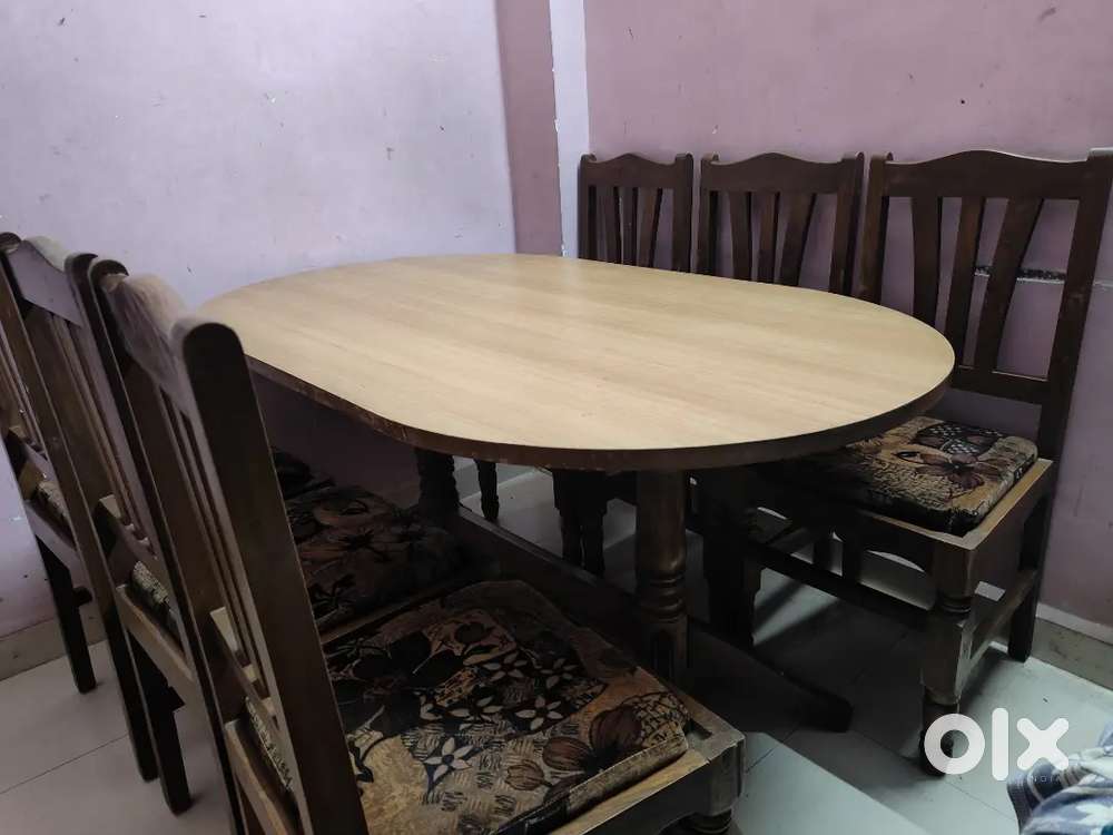 6 SEATER DINING TABLE