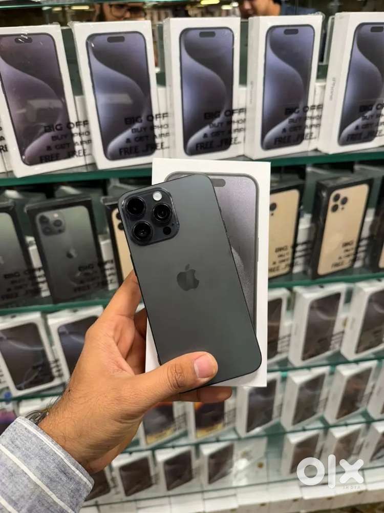 IPHONE 15 PRO WE R DELLER BOX PACK IN REFURB WE HAVE A STORE