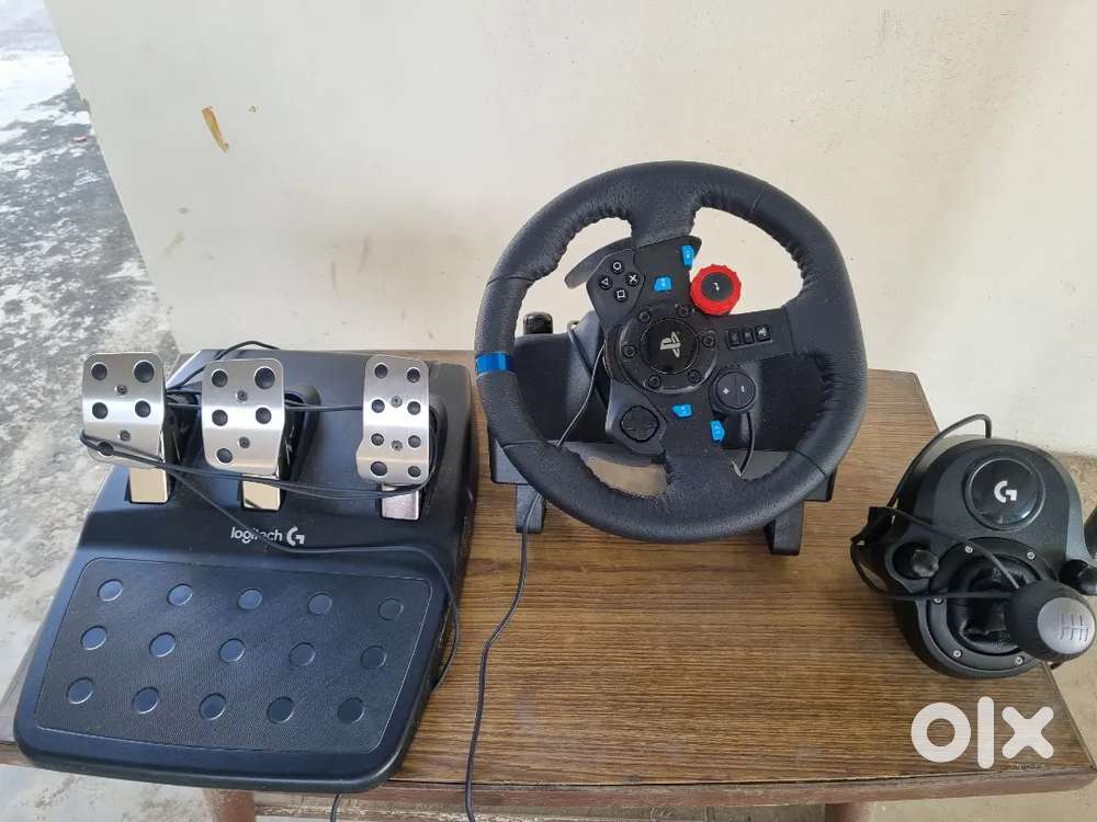 Driving wheel (logitech g29) with gear shifter