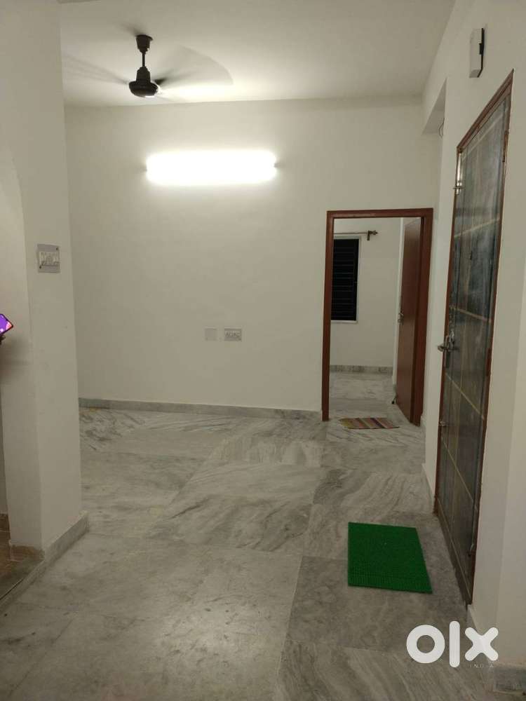flat rent at tarulia 2nd lane near new town coal india bus stop.