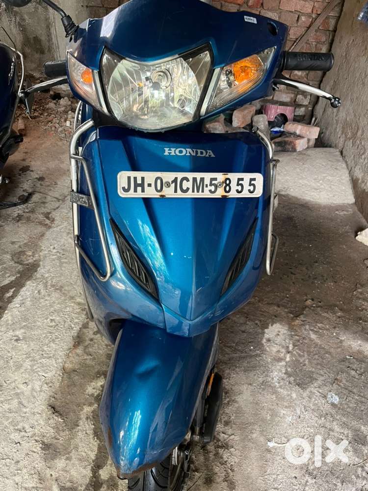 Activa 4 pura condition me hai