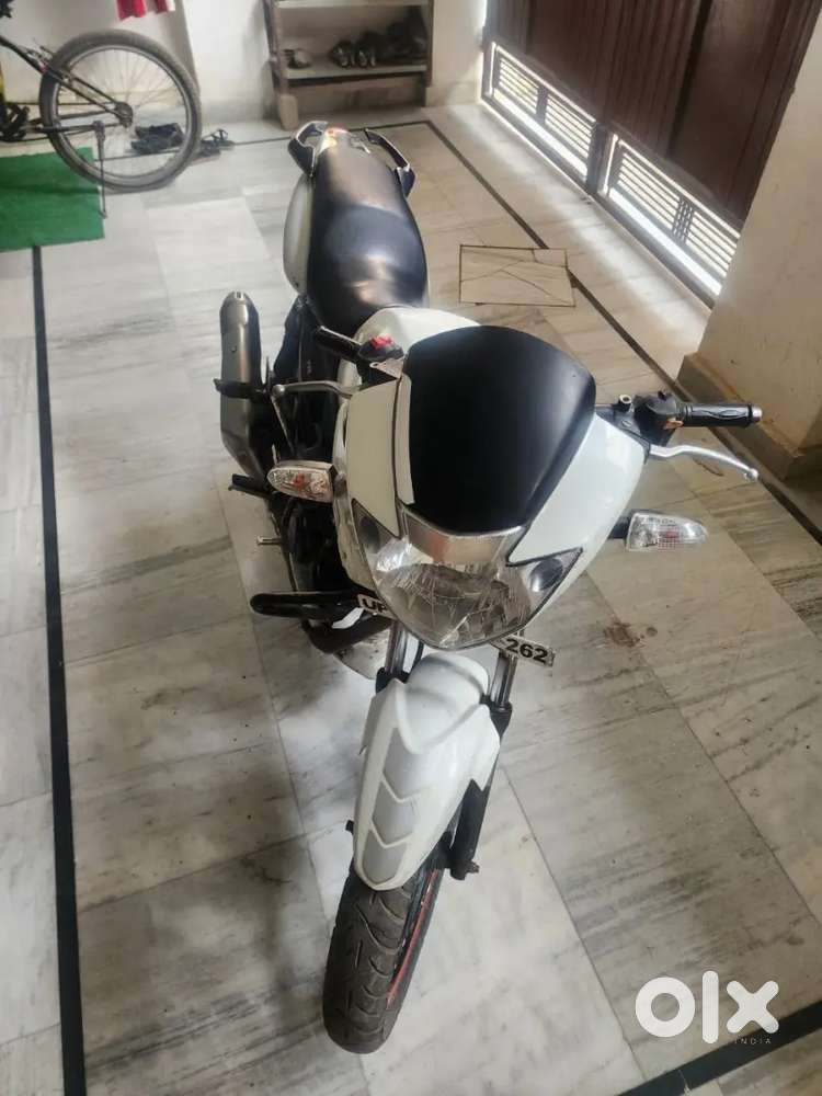 New condition battery new in warrenty tyre new all is well