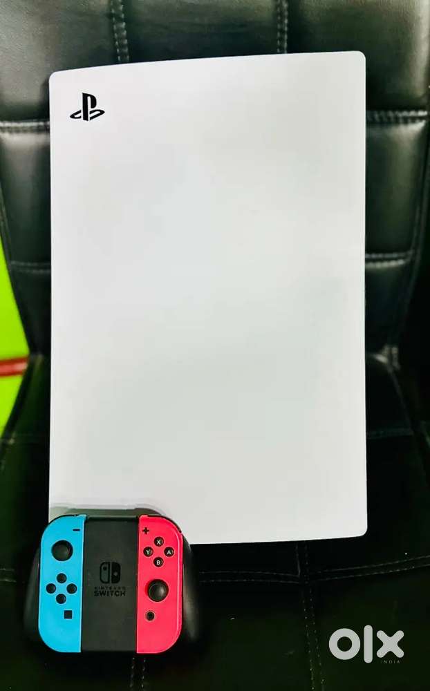 PS5 original model with all the accessories