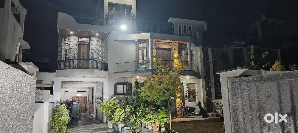 Plot number L- 111 , Swimming pool, Bathtub, park in front
,60' Road