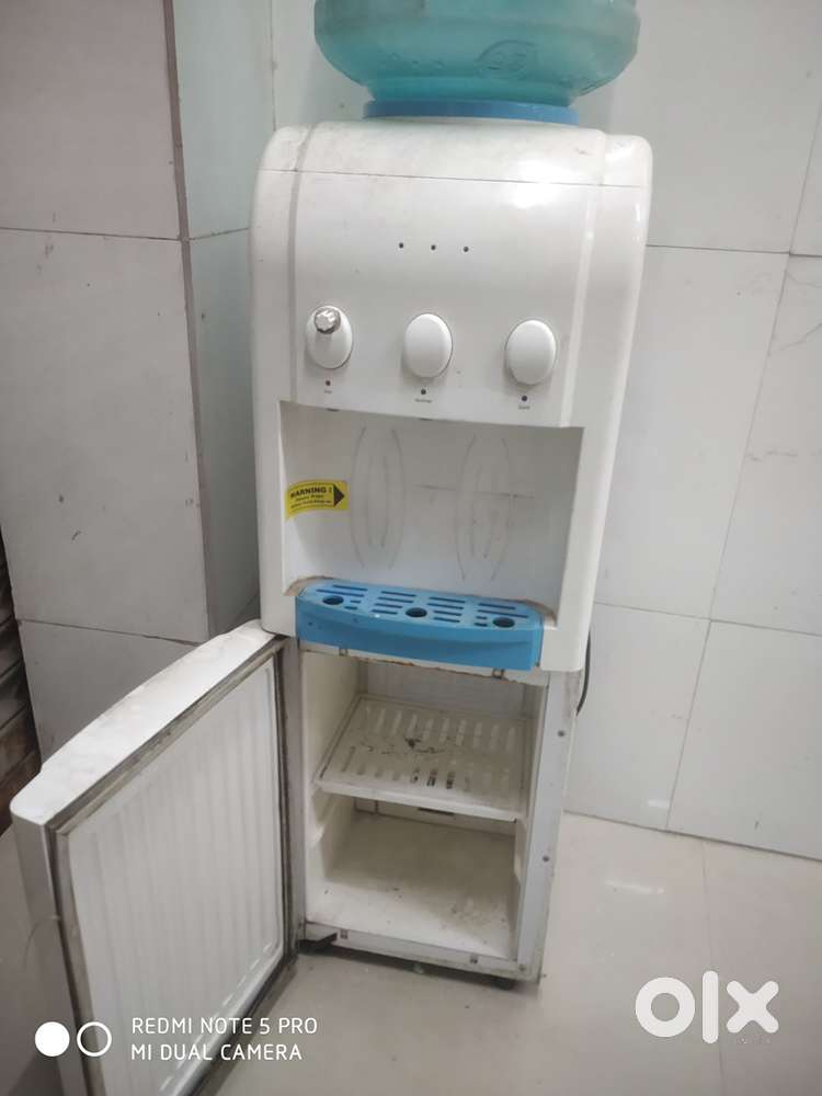 Waffle maker / Stabiliser / water dispenser