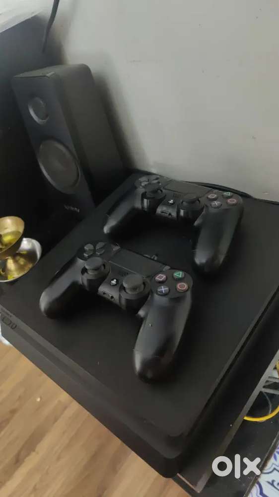 PS4 1tb  Urgent sell