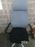 Revolving chair