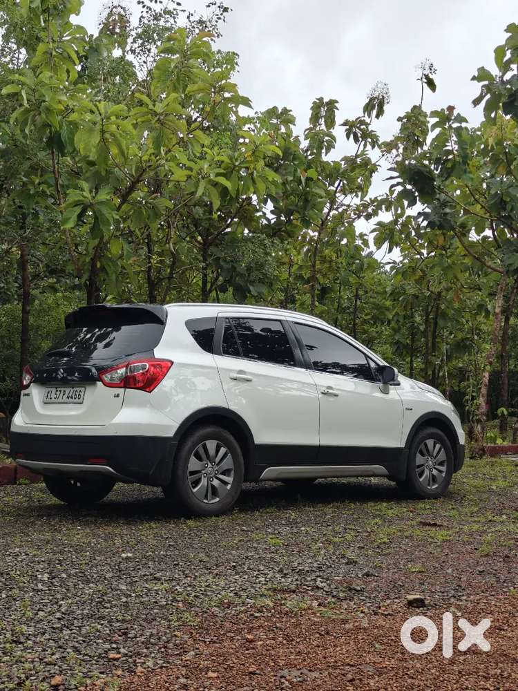 Maruti Suzuki S-Cross 1.6 mint condition