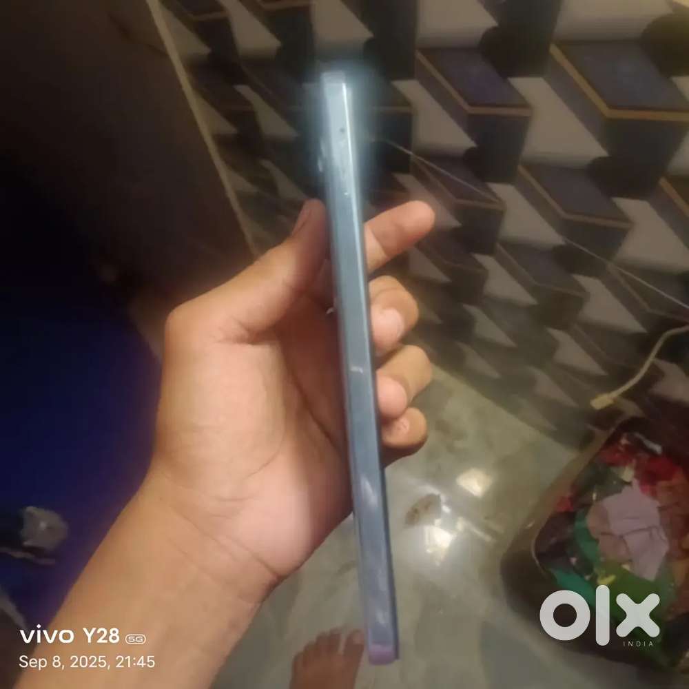 Vivo y29 phone