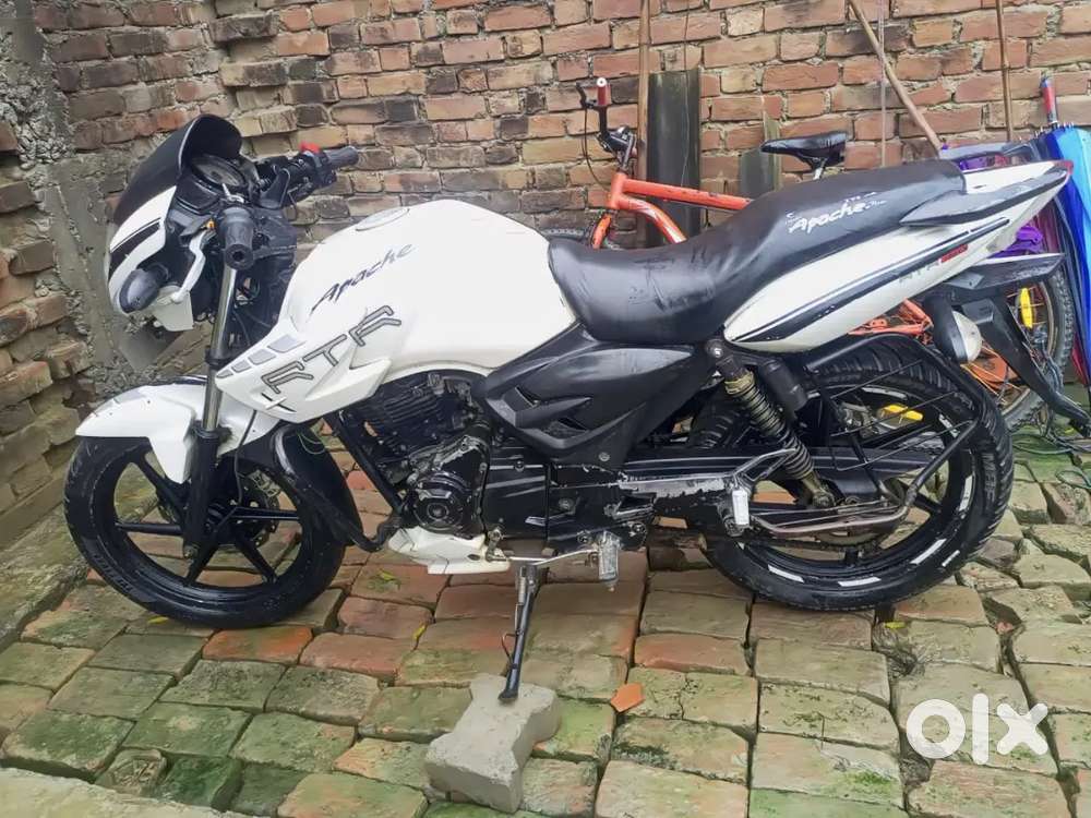 TVS APACHE RTR
