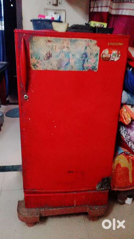 Kalvinator fridge, 165 liter