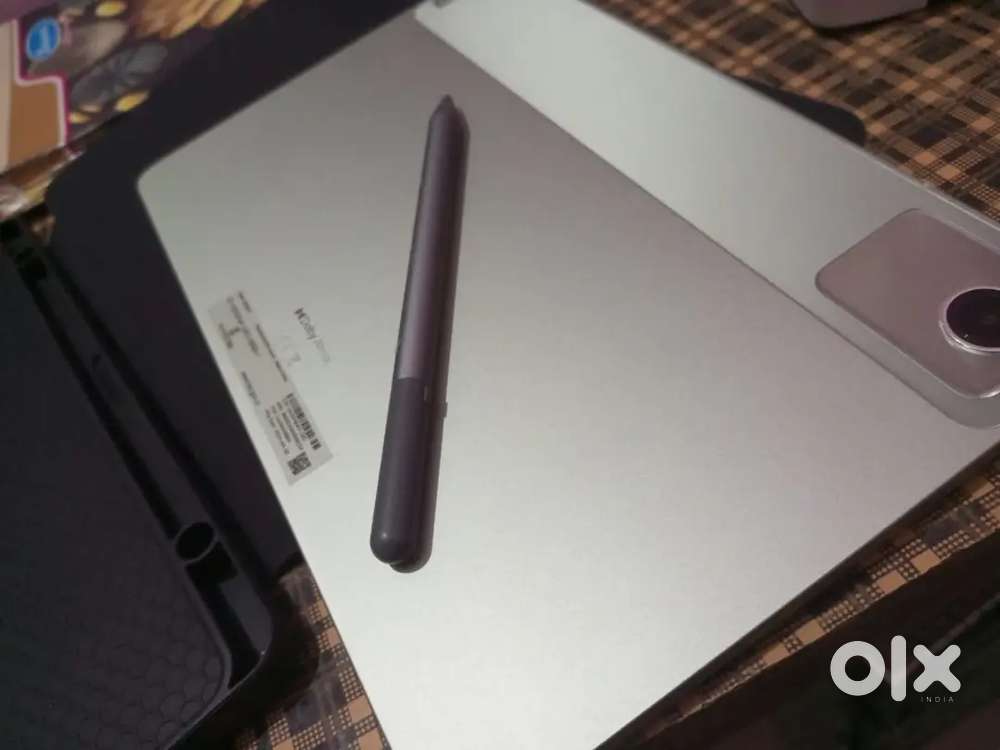 Brand new tab ( lenovo M11 with pen )