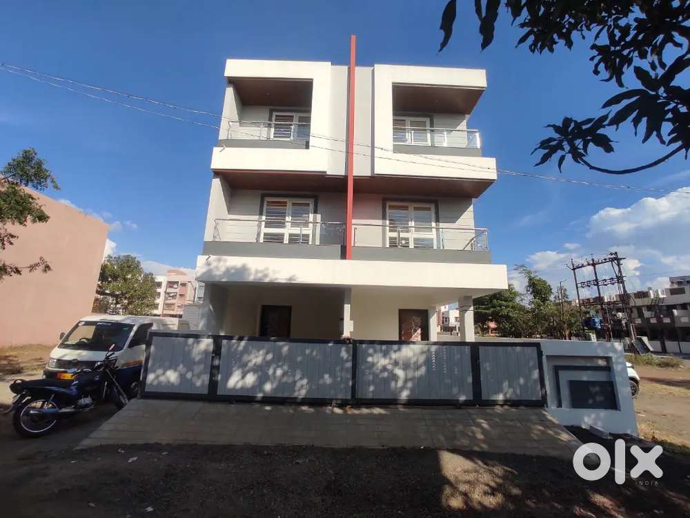 Row bunglow for rents