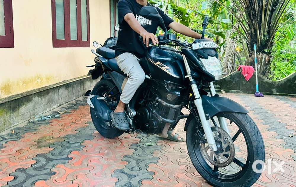 Fz v2 Fi (60kmpl mileage)