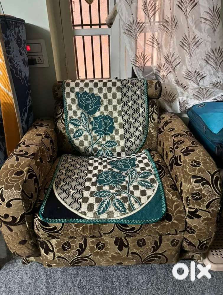 Royal Sofa (Good condition)