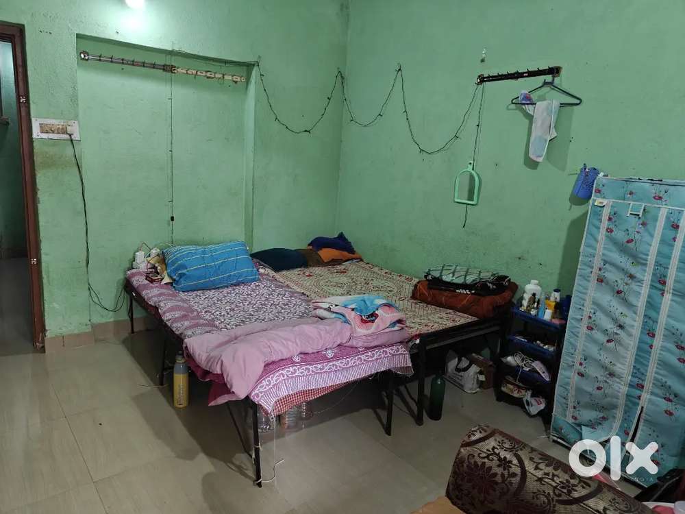 Looking for a Female Flatmate  Near Market & Transport