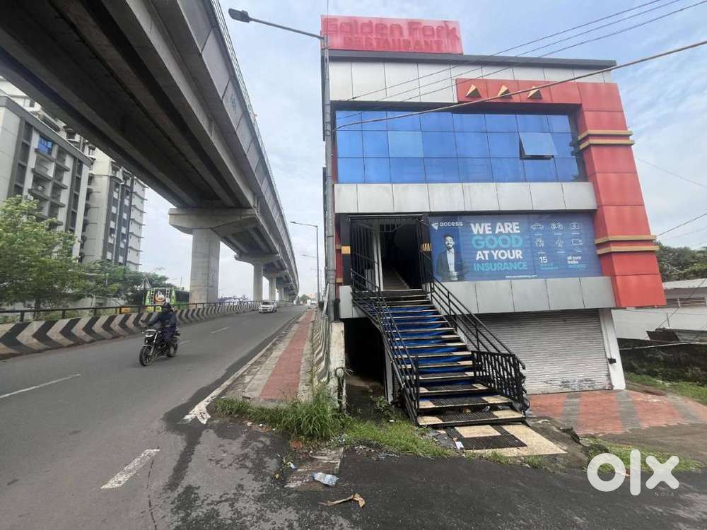 COMMERCIAL BUILDING FOR SALE AT PETTA JUNCTION
