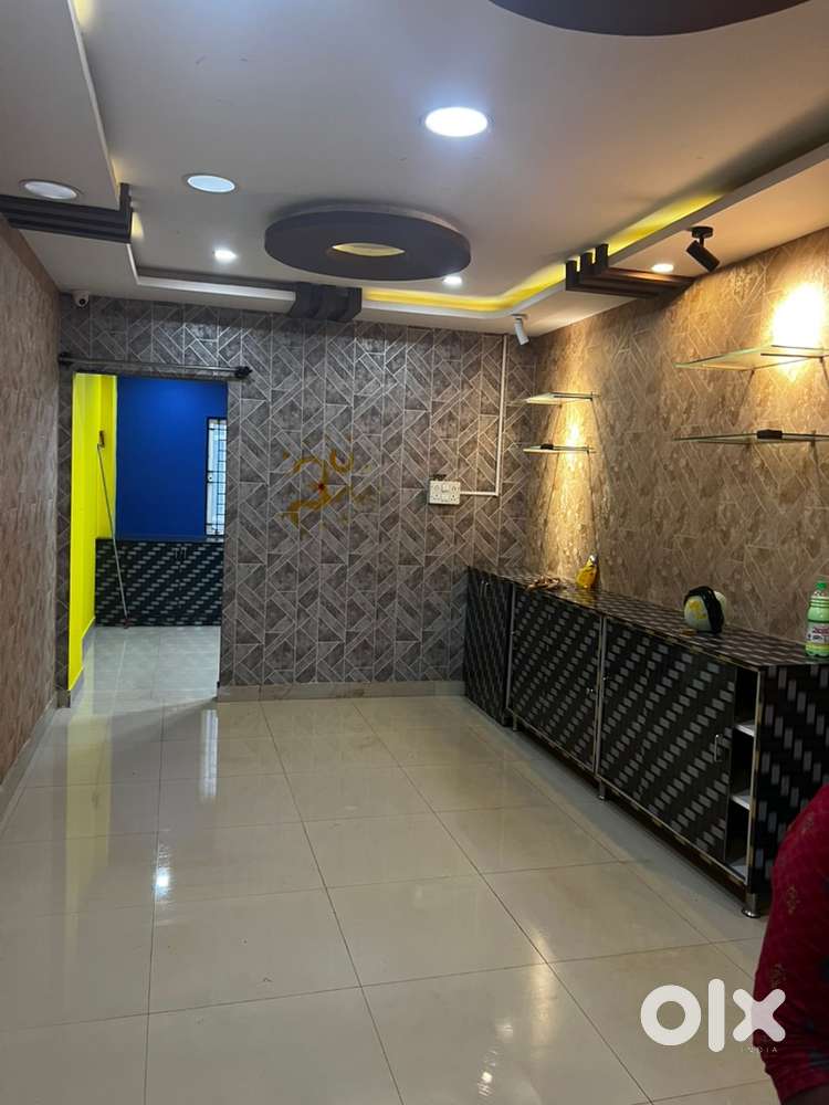 COMMERCIAL SHOP FOR SALE