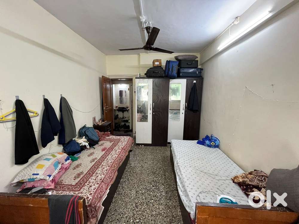 U will get one single bed,cuburd too, u can use washing machine.