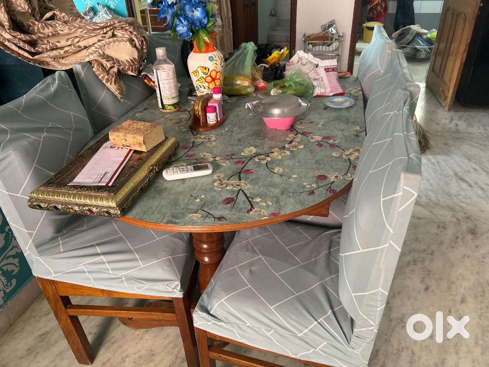 Dinning table 6 seater