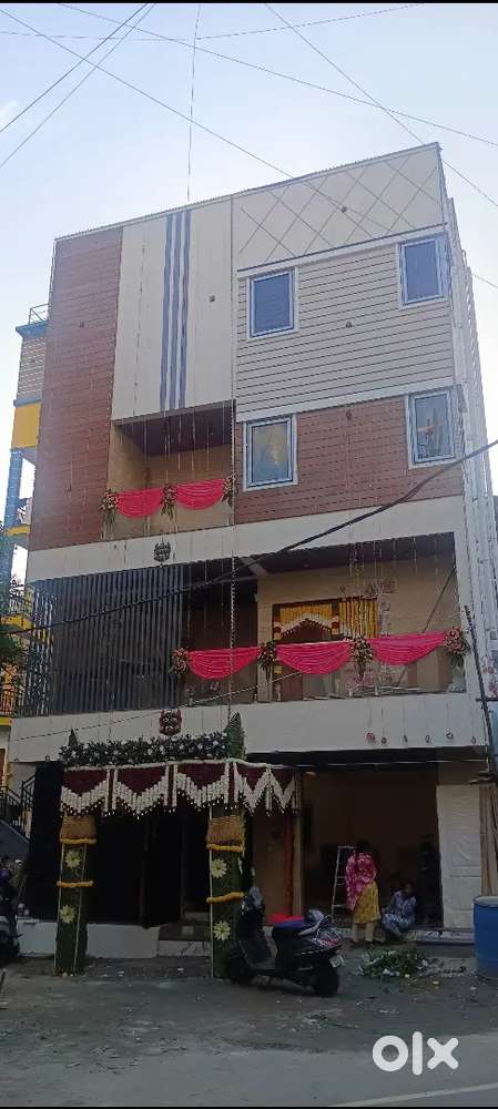Shop for rent 600sq ft