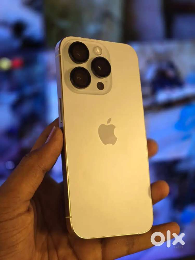 Iphone 14 pro white colour with box bill condition 100 percent superb