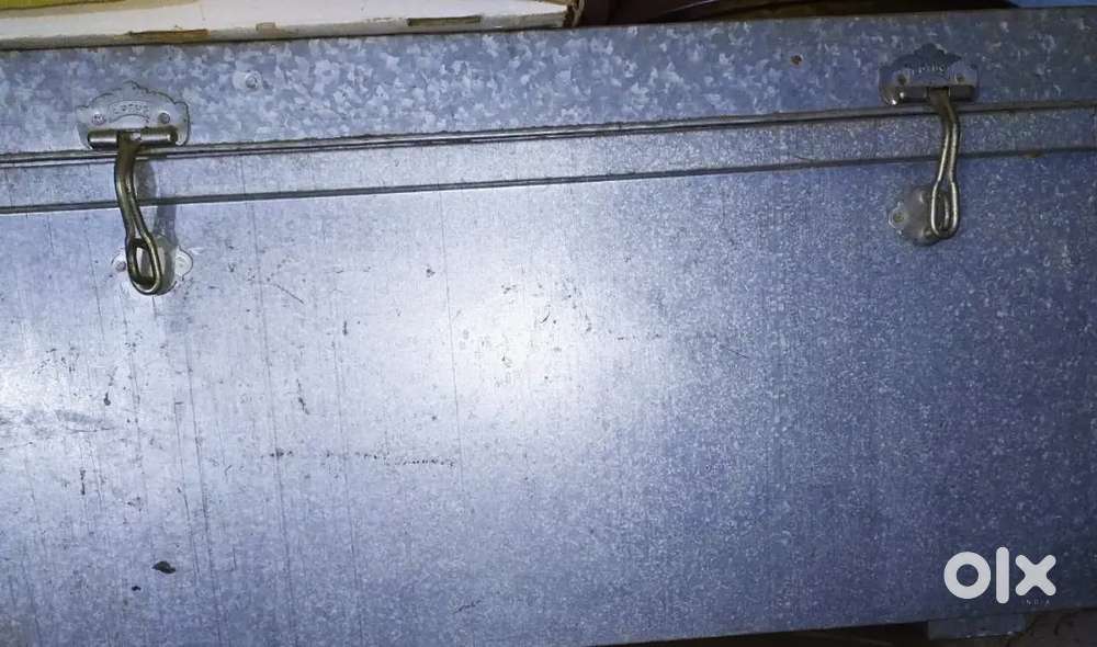 Stainless iron box of 6*4 sq ft.
