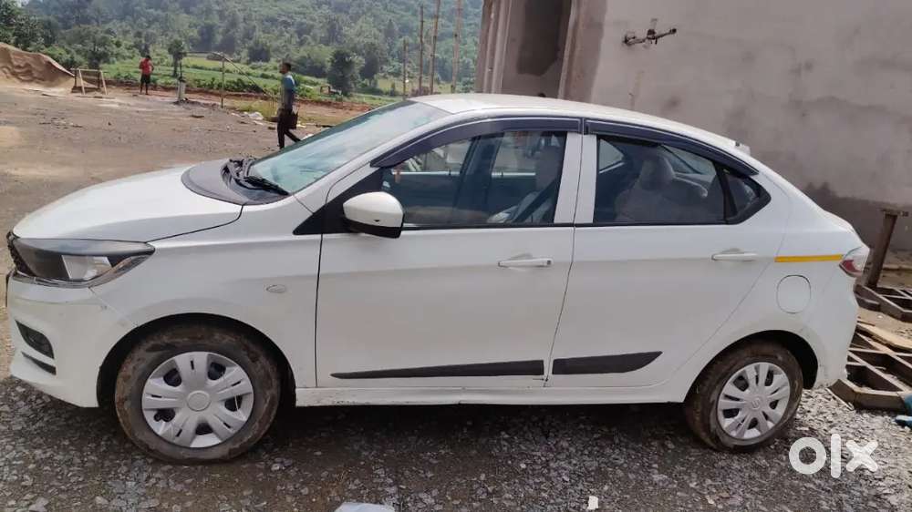 Driver job available Urgent required all facilities available