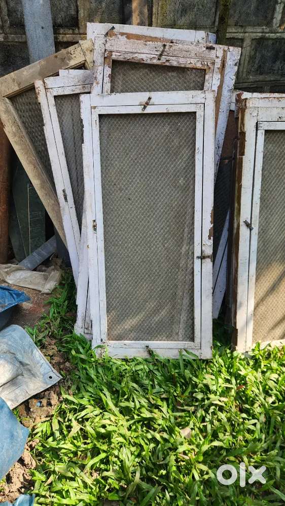 Teakwood wooden windows