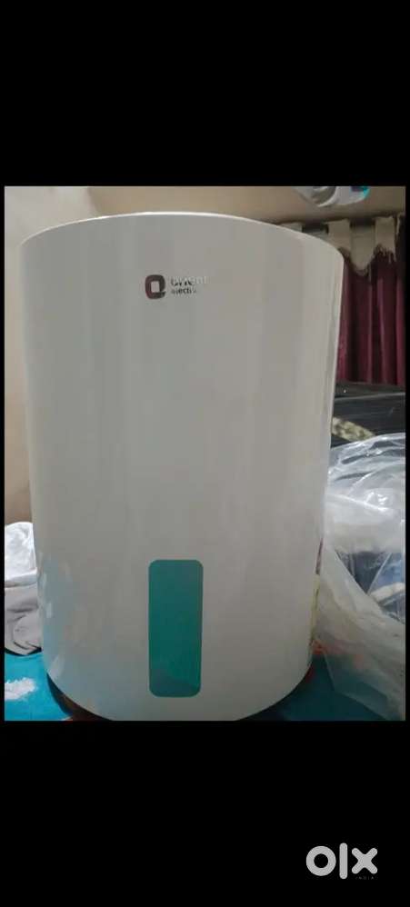 New unsealed Orient 25 liter water geaser