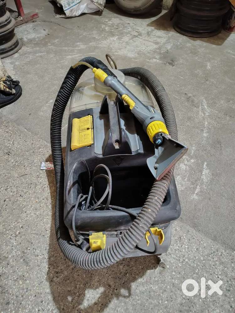 Vaccum cleaner wet 10/1 puzzi interior cleaning machine