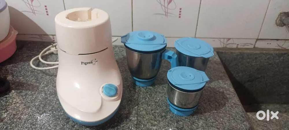 Pigeon grinder (mixer)