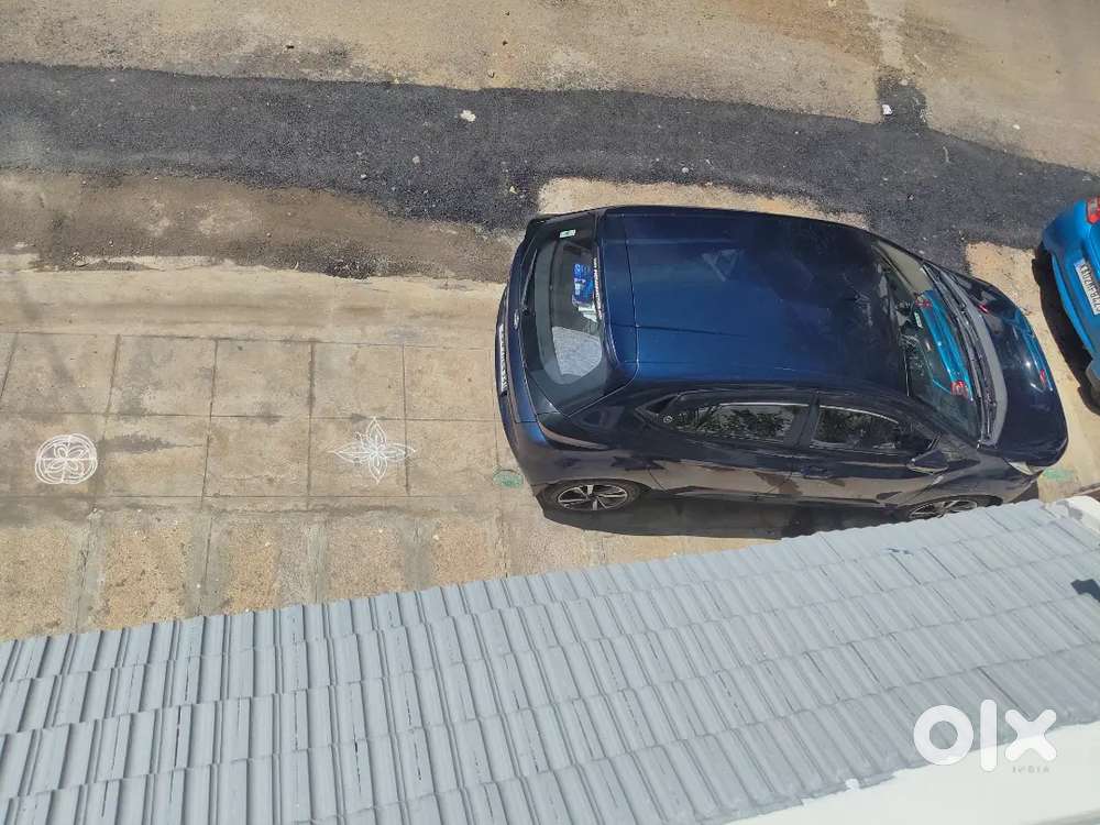 Tata Altroz 2023 Petrol 24300 Km Driven