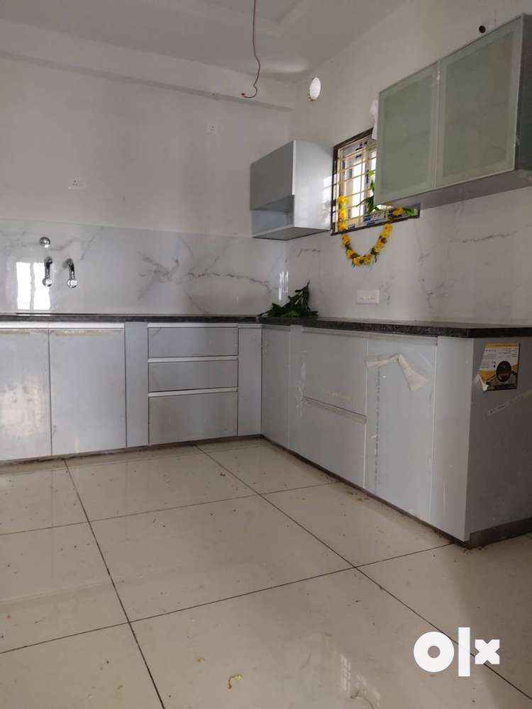 3 BHK 1800 SFT FLAT FOR SALE