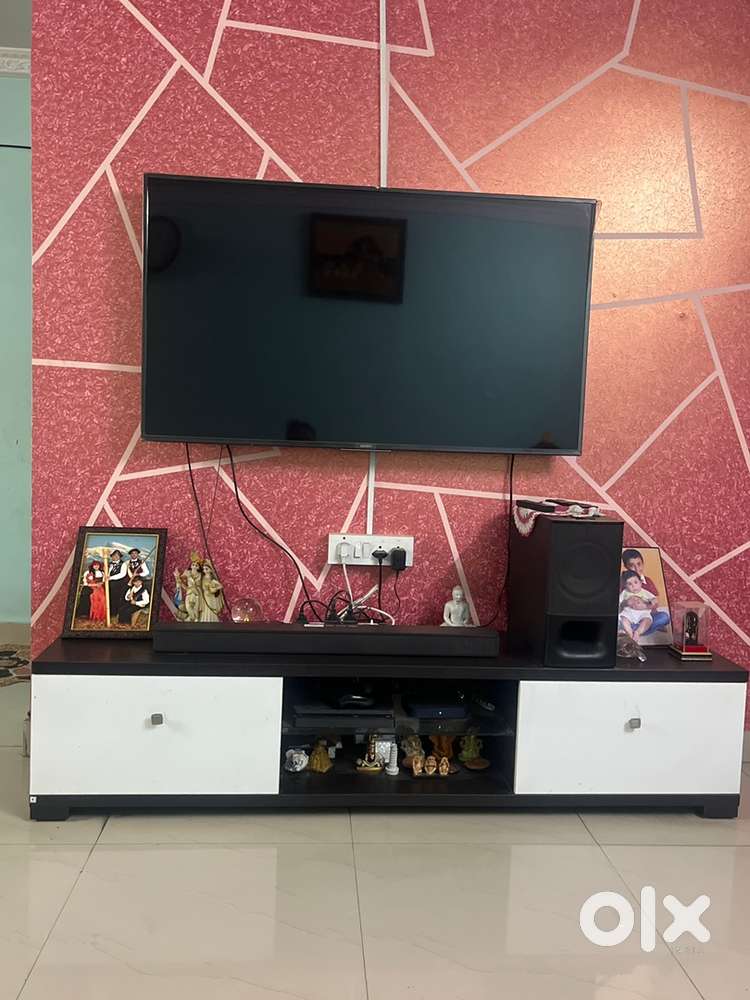TV cabinet