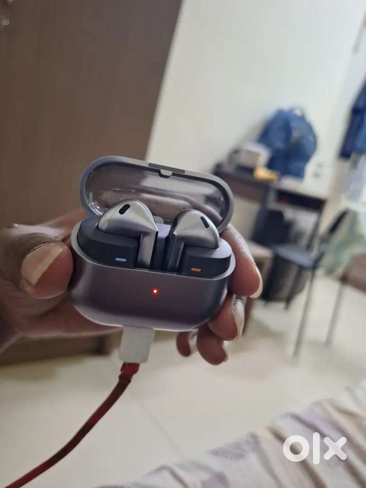 Samsung buds 3 - New