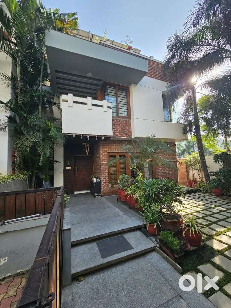 4 Bhk Luxurious Fully Furnished Bunglow For Sell In Maneja Voltem