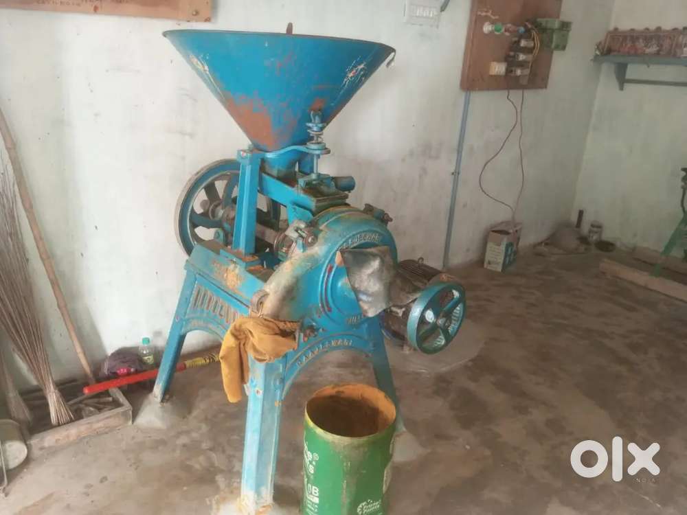 Flour Mill Grinder Machine