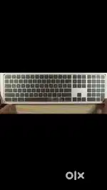 Apple Magic Keyboard with Touch ID and Num pad (USB-C port) Black Keys