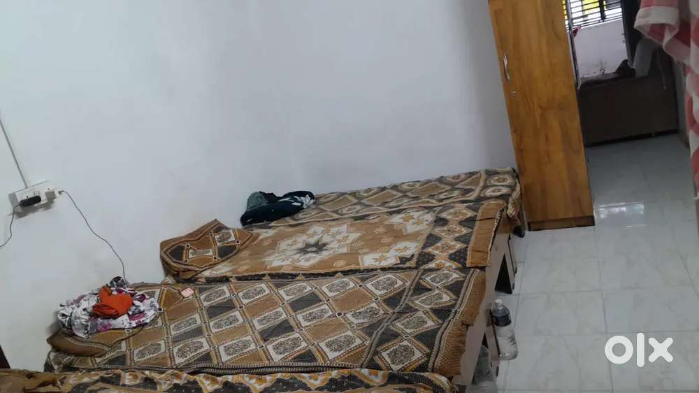 Ground floor 2 bhk flat for Rent at Naranpura